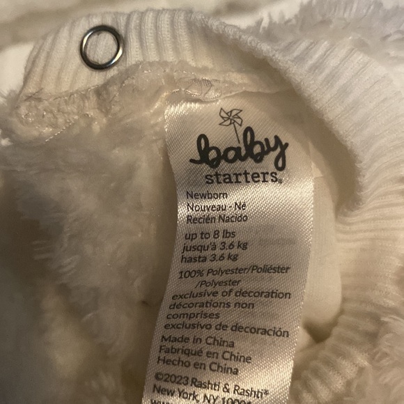 Fluffy snowman outfit - Picture 3 of 3